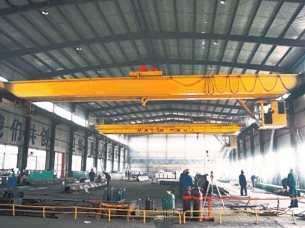 LH型電動葫蘆橋式起重機(jī)